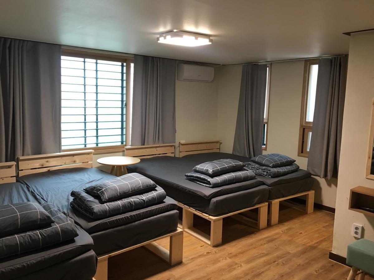 Hostel Take 1 Hongdae Seoul